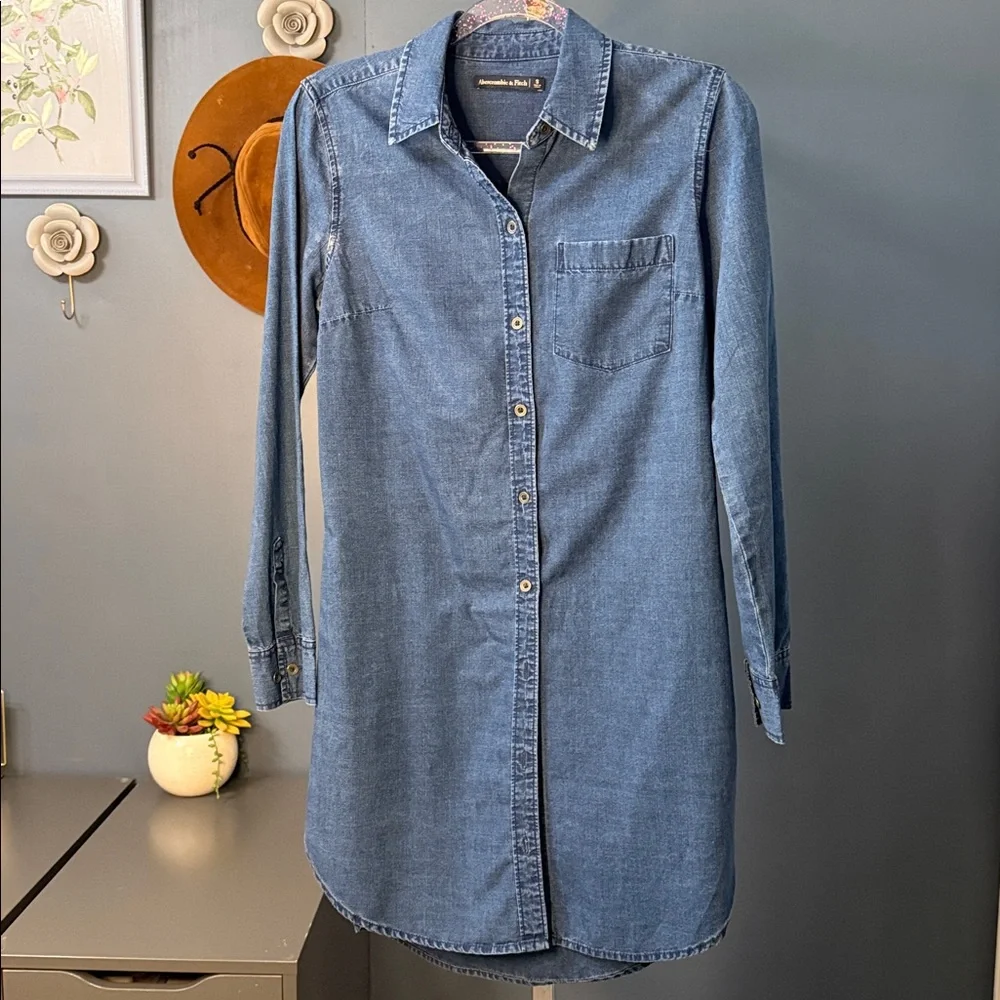 Abercrombie & Fitch Denim Dress Button Down Preloved Size:Small - Picture 2 of 4
